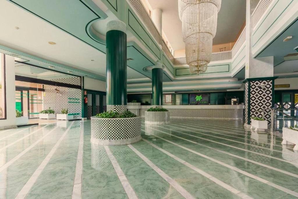 Skyline View Apartment - Free Private Parking Including & Guest Bonus أذيخي المظهر الخارجي الصورة