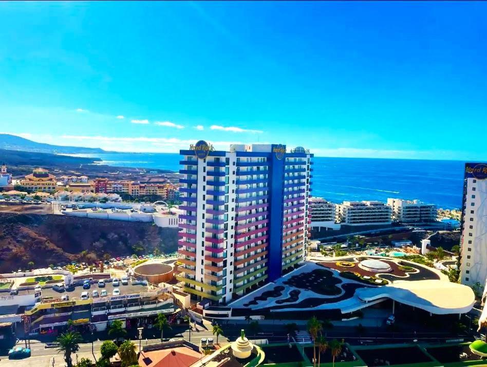 Skyline View Apartment - Free Private Parking Including & Guest Bonus أذيخي المظهر الخارجي الصورة