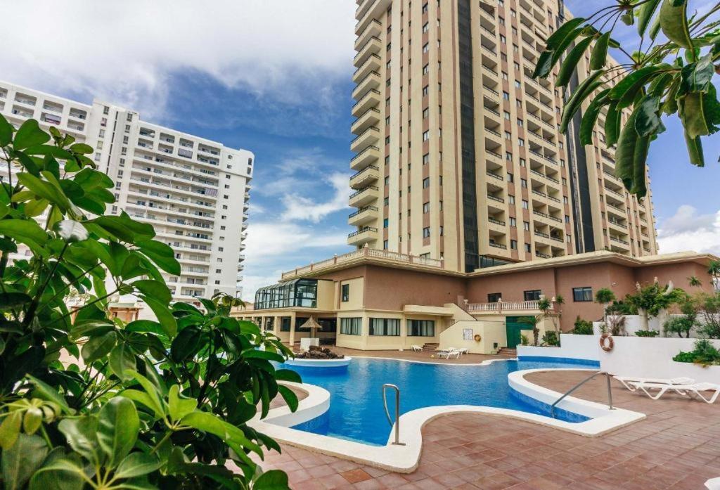 Skyline View Apartment - Free Private Parking Including & Guest Bonus أذيخي المظهر الخارجي الصورة
