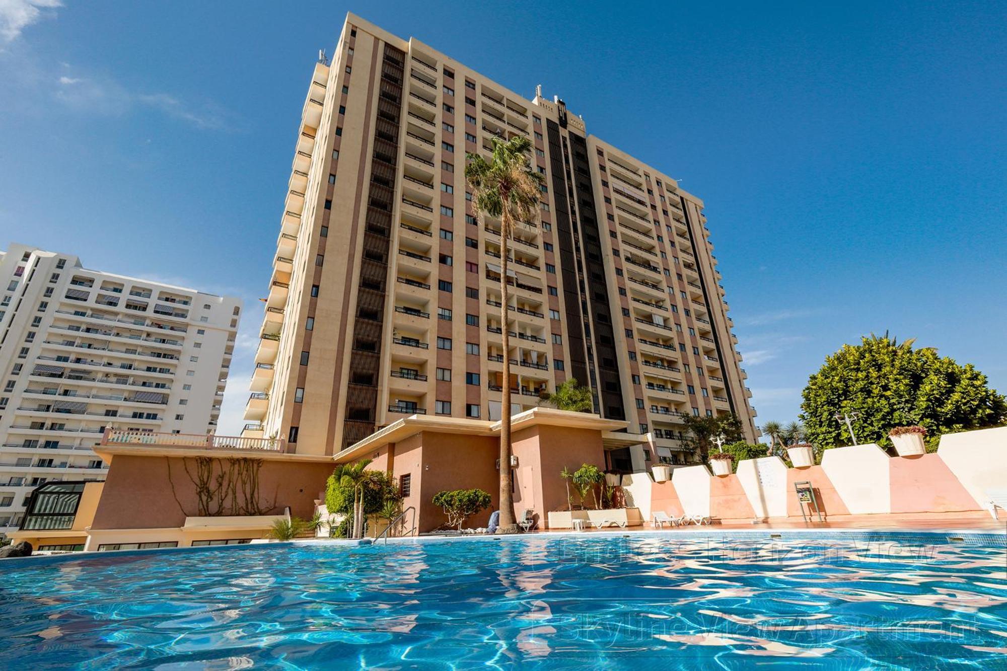 Skyline View Apartment - Free Private Parking Including & Guest Bonus أذيخي المظهر الخارجي الصورة