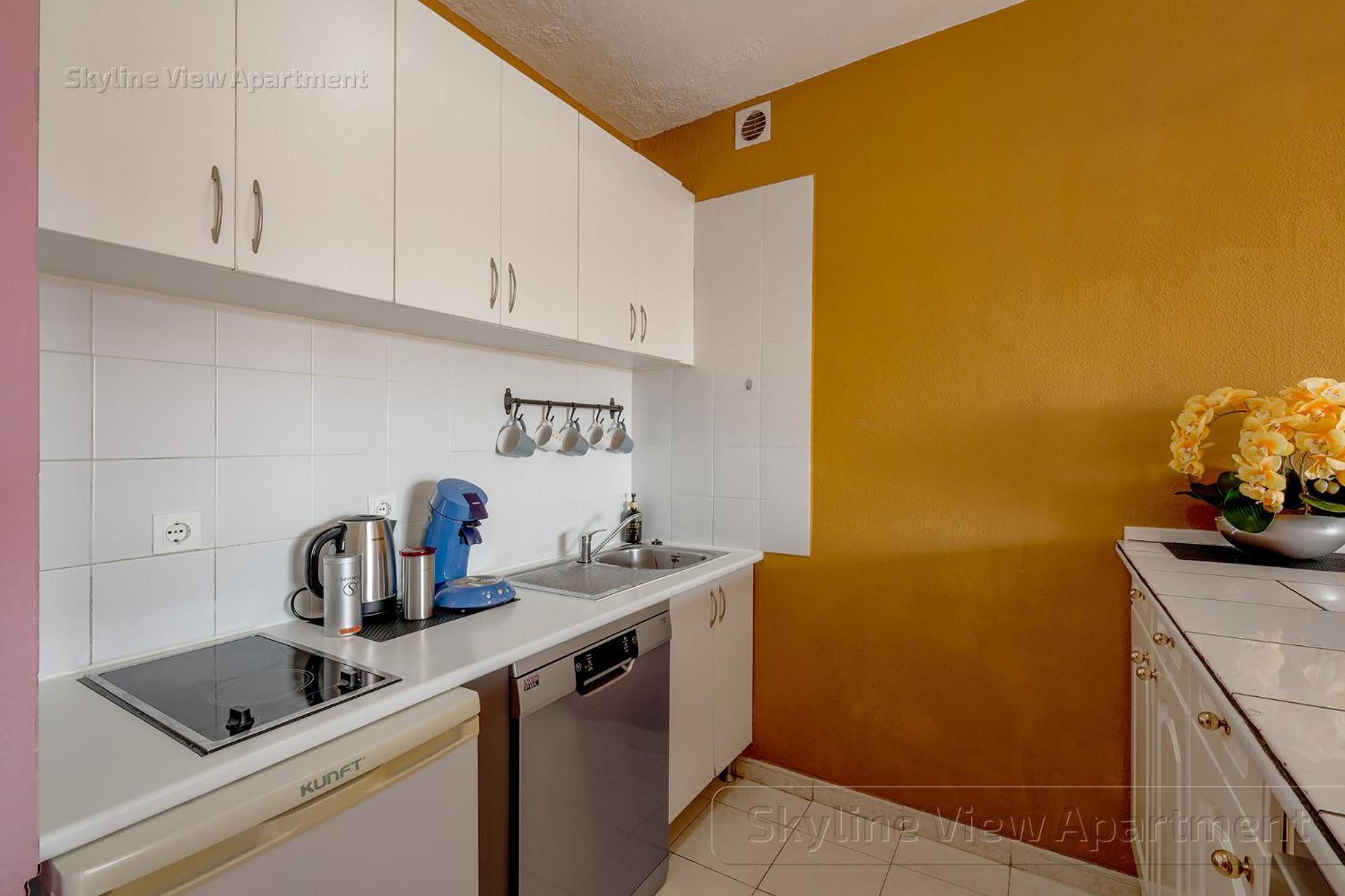 Skyline View Apartment - Free Private Parking Including & Guest Bonus أذيخي المظهر الخارجي الصورة