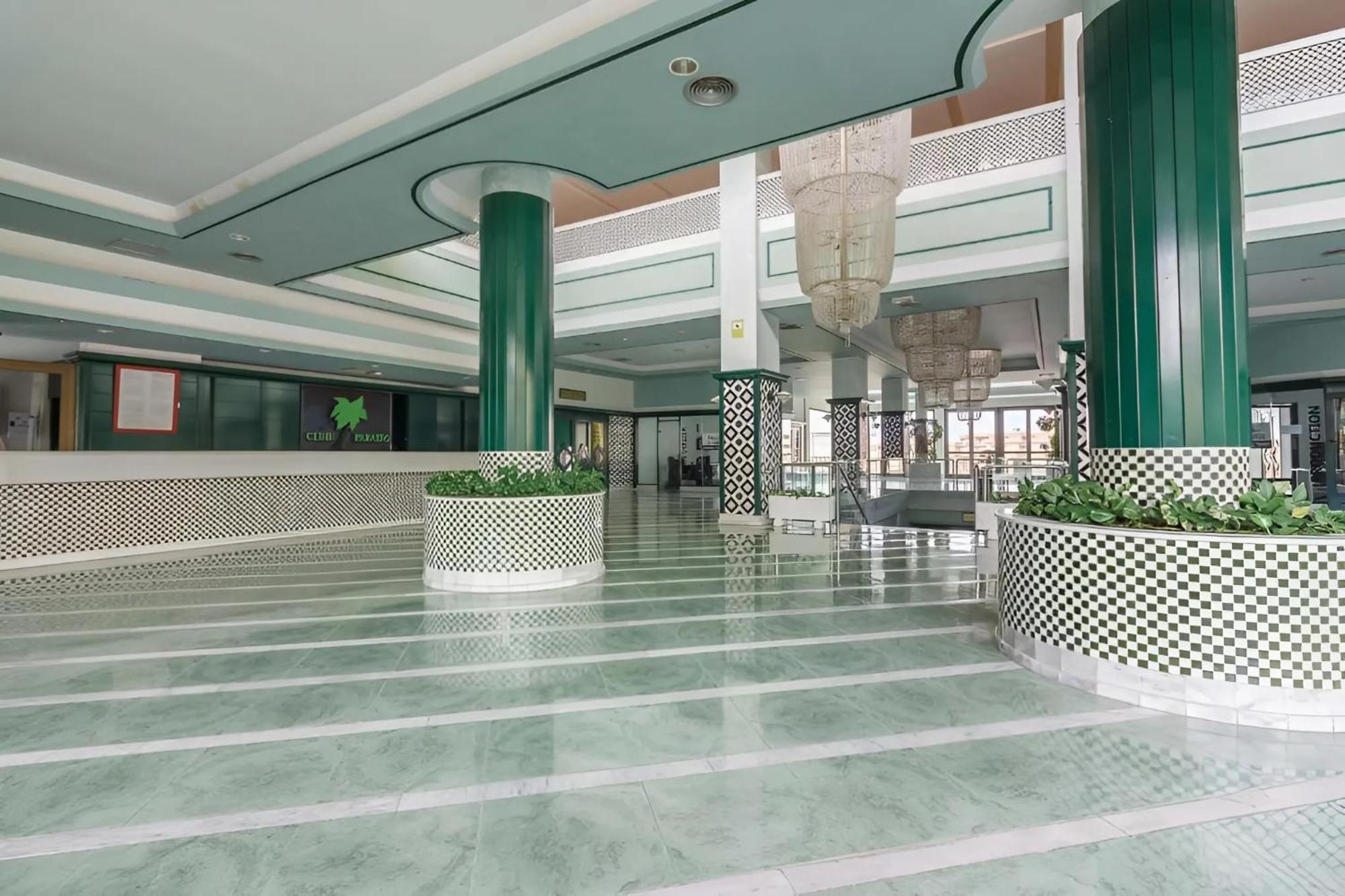 Skyline View Apartment - Free Private Parking Including & Guest Bonus أذيخي المظهر الخارجي الصورة